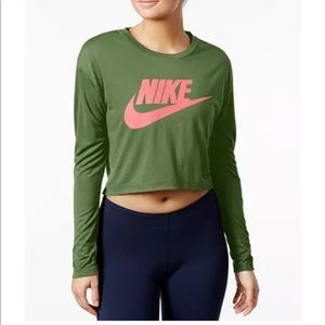 Nike essential long sleeve crop